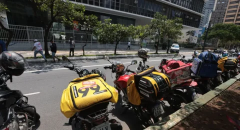 Imagem do post Governo estuda abertura de crédito para entregadores de apps