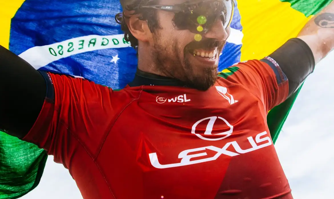 Yago Dora vence na Califórnia e assume vice-liderança no surfe