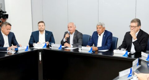 Imagem do post Governo e FIEB criam grupo de trabalho para discutir impactos da taxação imposta por Trump