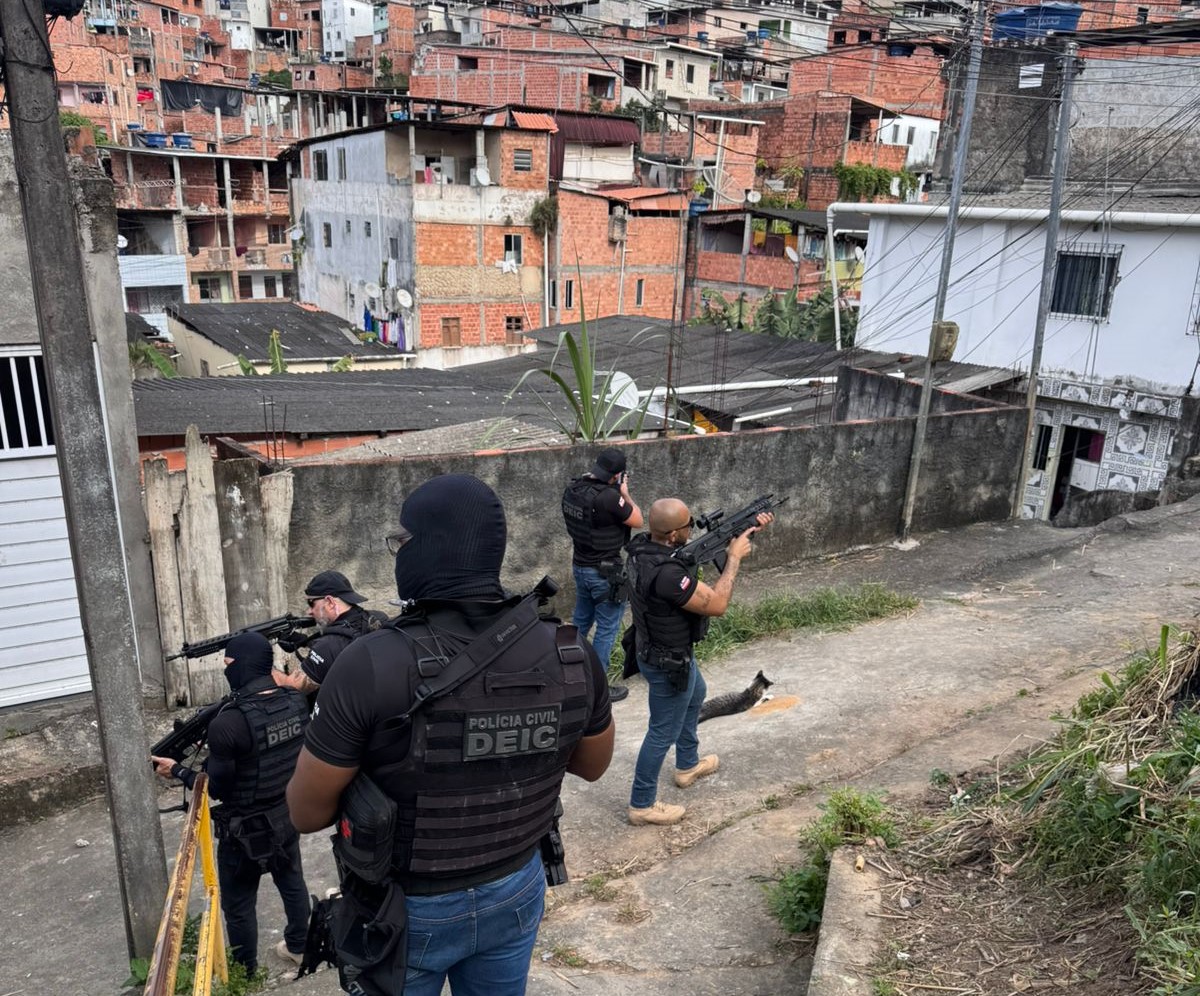 Polícia Civil realiza operação em Vila Canária