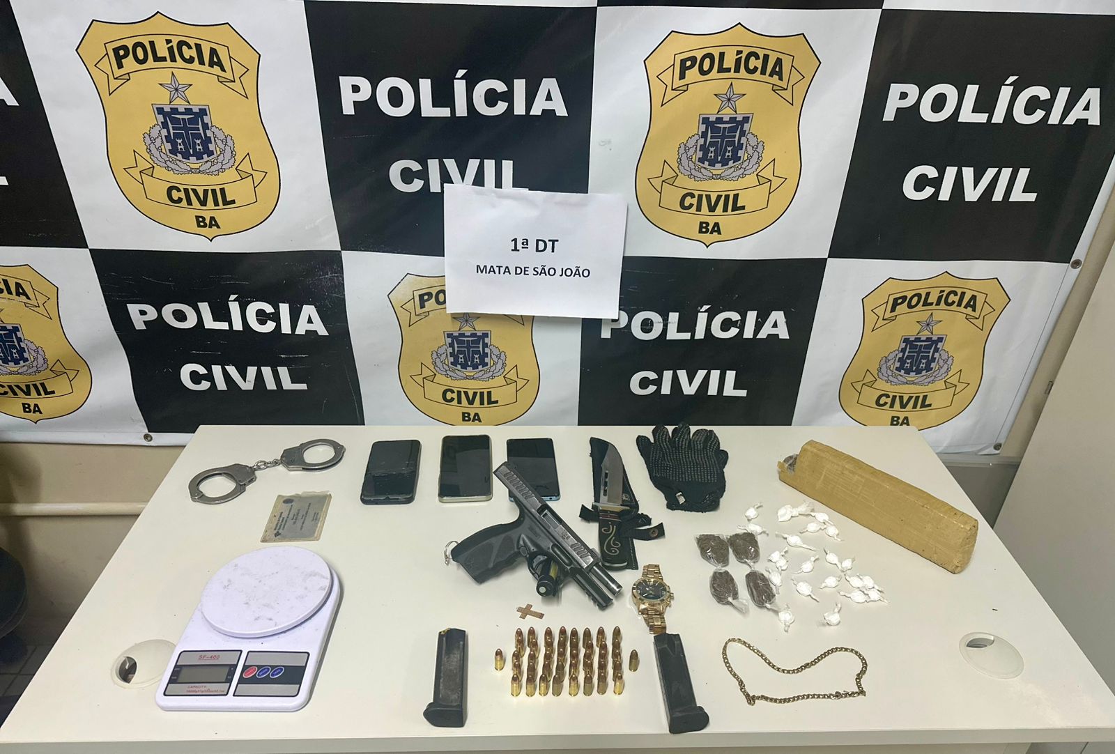 Operação da Polícia Civil em Mata de São João prende liderança criminosa