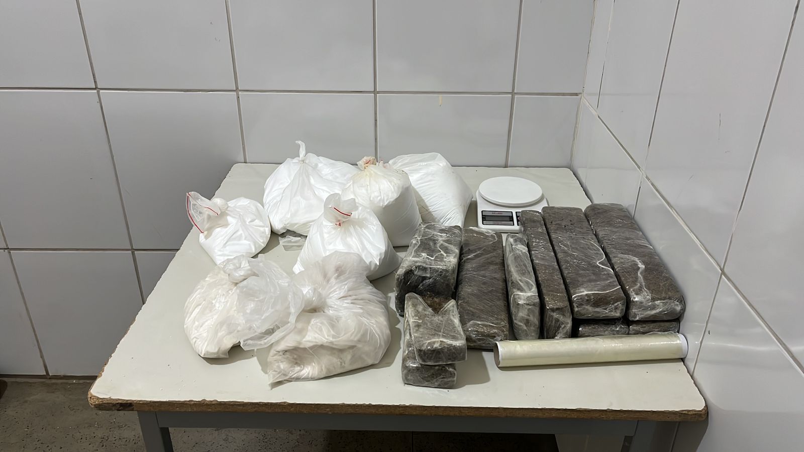 Mais de 15k de drogas são apreendidos pela PM