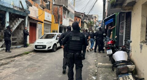 Imagem do post Operação Barricada II remove obstáculos irregulares em Tancredo Neves