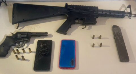 Imagem do post PM recupera carro roubado e apreende metralhadora na Avenida ACM