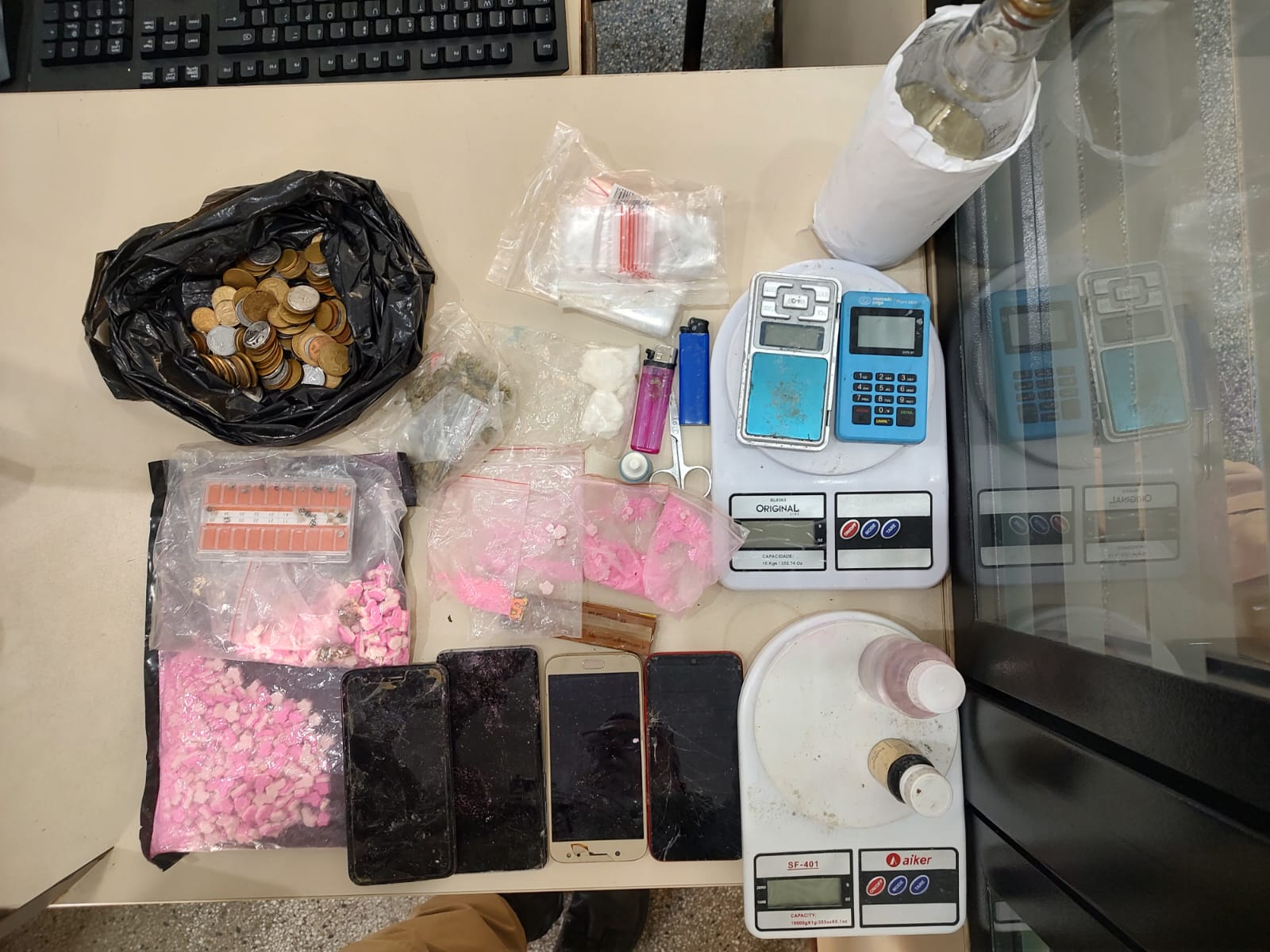 Polícia desmonta laboratório de drogas em Brotas