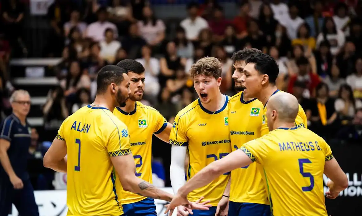 Brasil vence Alemanha e lidera a Liga das Nações de Vôlei
