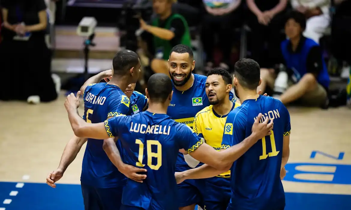 Brasil vence Turquia e lidera Liga das Nações