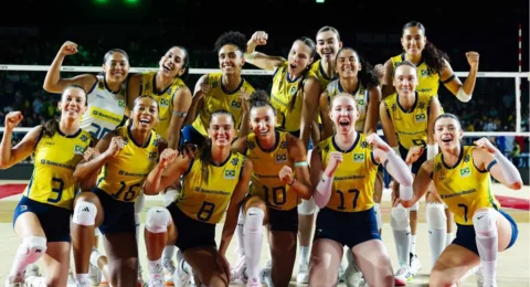 Imagem do post Brasil vence França e segue 100% no Mundial Feminino de Vôlei