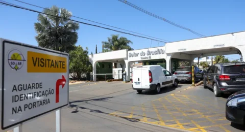 Imagem do post Moraes reforça monitoramento da casa de Bolsonaro