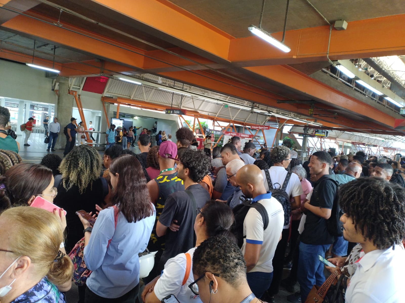 Linha 1 do Metrô com problemas