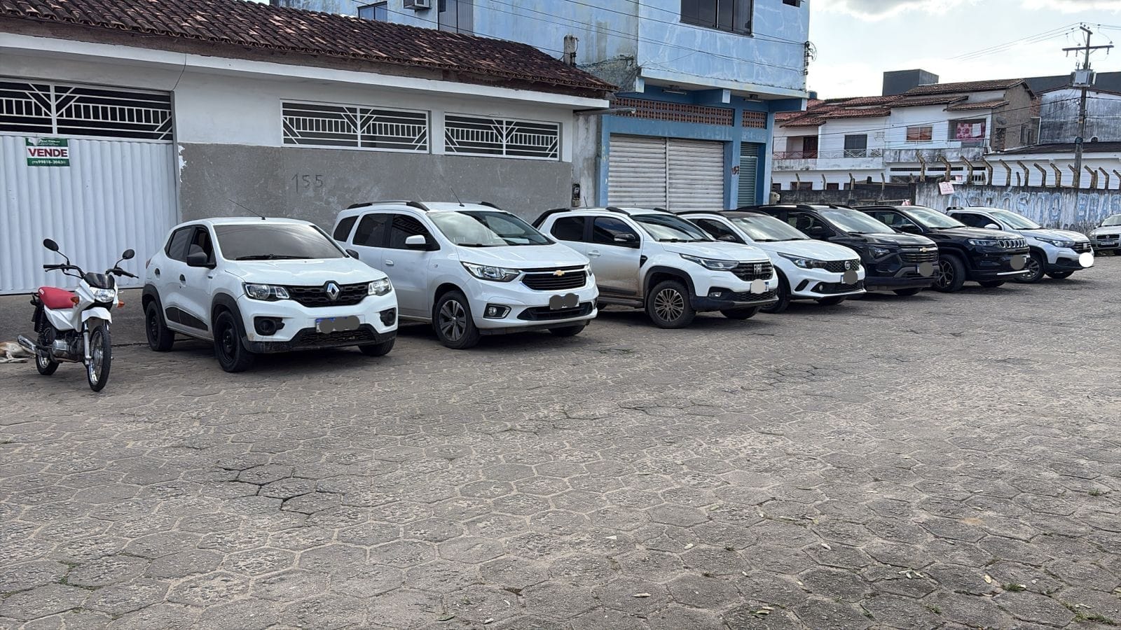 Polícia Civil recupera oito veículos roubados e prende receptadores