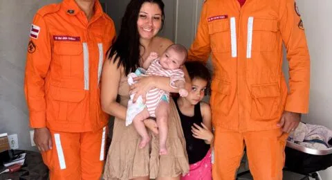 Imagem do post Bombeiros salvam bebê engasgado