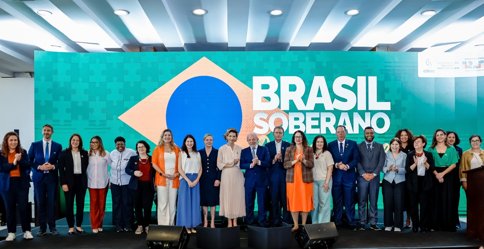 Jerônimo defende Nordeste em reunião com Lula e governadores