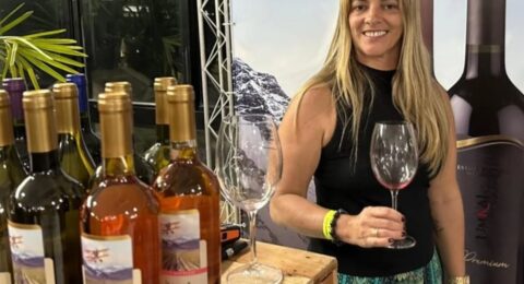 Imagem do post Luciana Baldasserini une aviação e vinhos com a marca Umkal