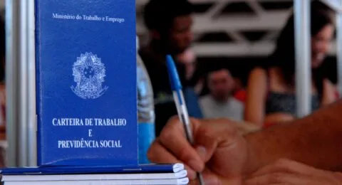 Imagem do post Desemprego cai para 5,4% e Brasil registra menor taxa da história da Pnad
