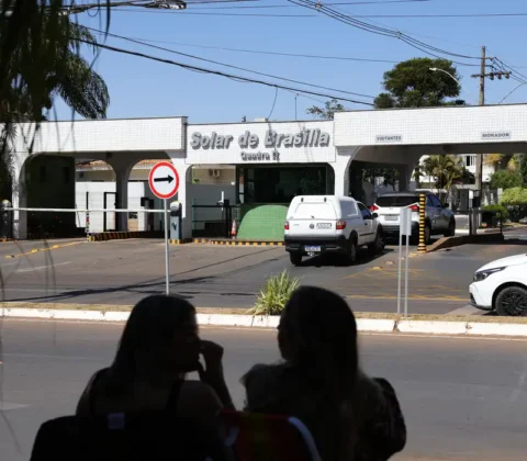 Imagem do post Bolsonaro tem visitas proibidas por 30 dias após decisão de Moraes