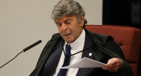 Imagem do post STF: Luiz Fux vota por absolver Bolsonaro e aliados em ação sobre tentativa de golpe