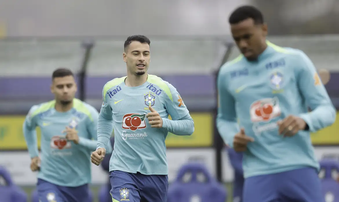 Brasil enfrenta Bolívia na altitude de El Alto