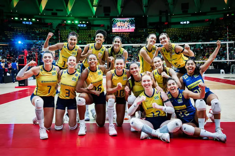 Brasil vence e avança às quartas do Mundial de Vôlei Feminino