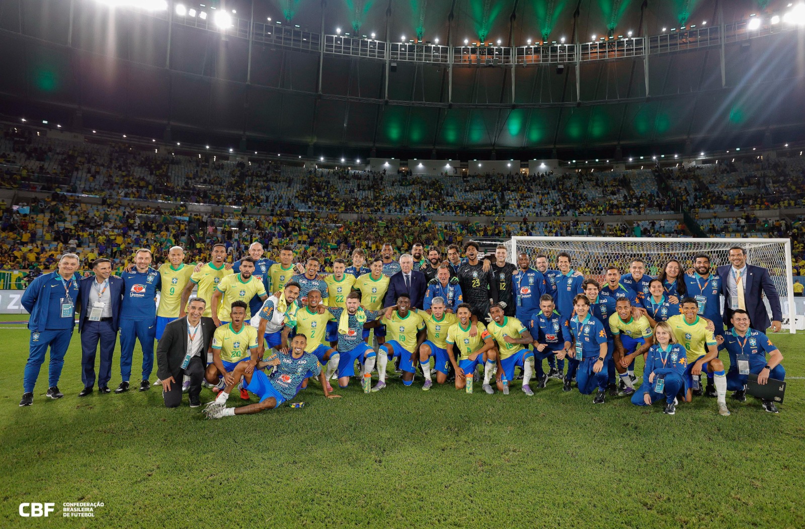 Brasil goleia Chile no Maracanã com show de jovens atacantes