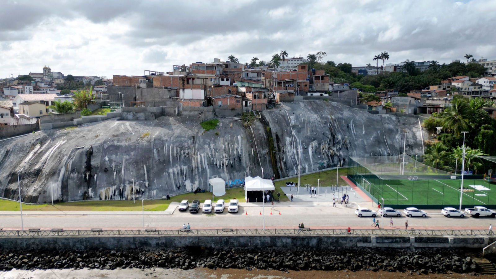 Obra de contenção transforma comunidade no Bonfim