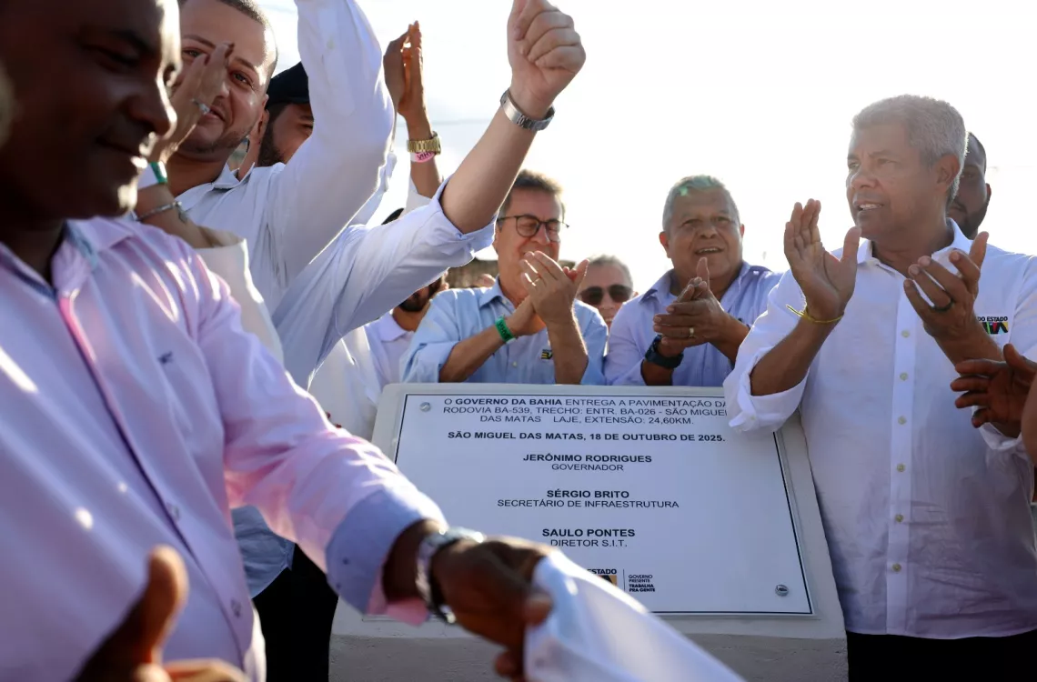 Jerônimo autoriza construção da Maternidade Regional do Vale do Jiquiriçá