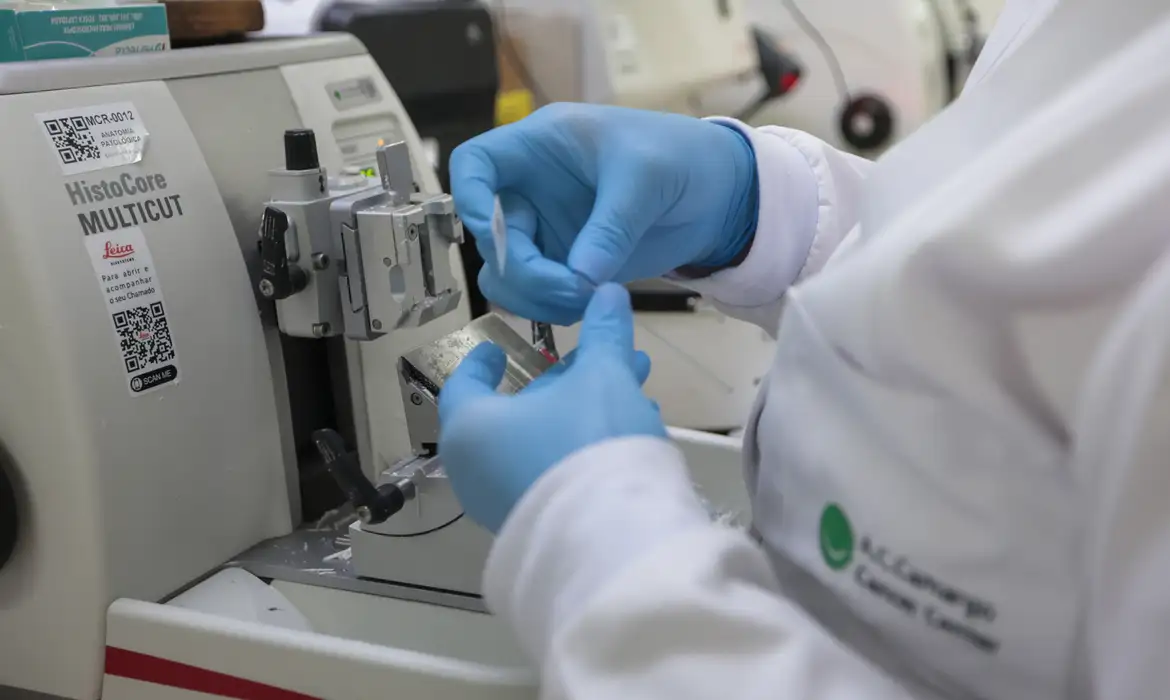 Câncer de próstata tem até 98% de cura, diz especialista