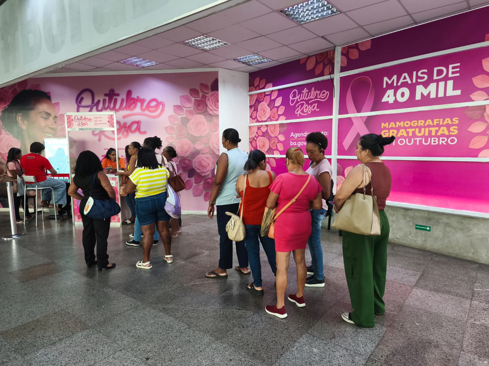 Metrô Bahia oferece gratuidade para mulheres em exames de mamografia no Outubro Rosa