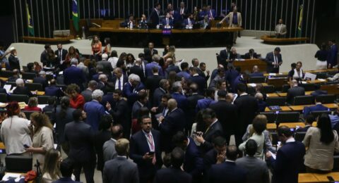 Imagem do post Câmara aprova isenção de IR para quem ganha até R$ 5 mil