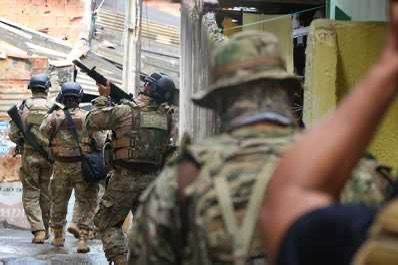 Polícia alcança sete integrantes de facção na busca por sequestradores