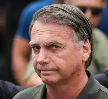 Imagem do post Bolsonaro passa por nova cirurgia para tratar crise de soluço