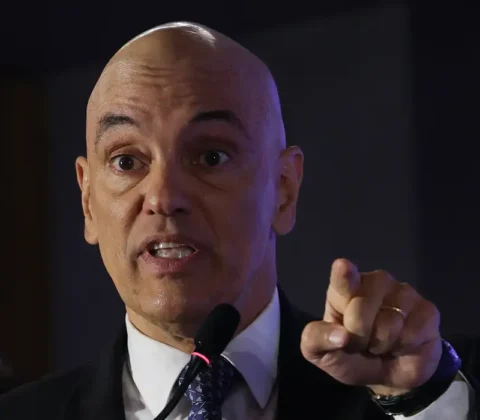 Imagem do post Moraes comenta revogação de sanções dos EUA e fala em vitória da democracia