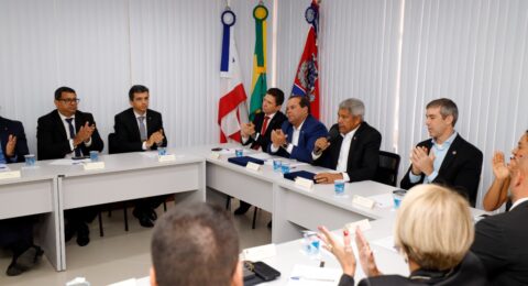 Imagem do post Jerônimo discute estratégias da Polícia Civil em Salvador