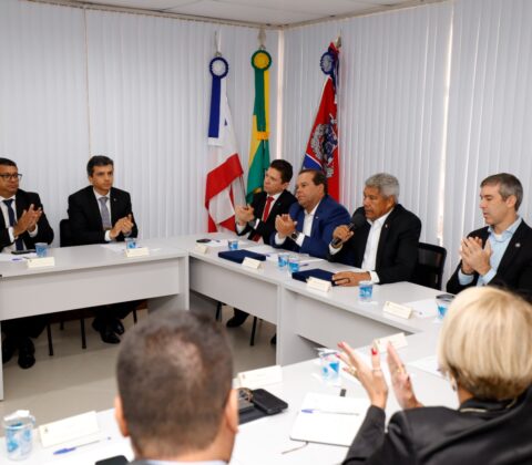 Imagem do post Jerônimo discute estratégias da Polícia Civil em Salvador