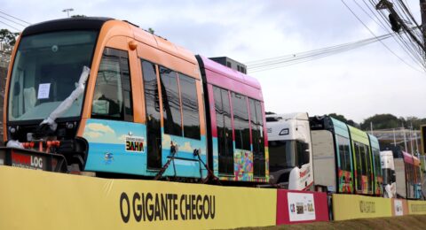 Imagem do post Primeiros trens do VLT chegam a Salvador