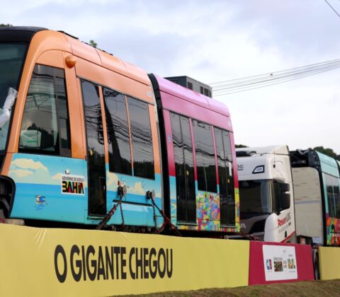 Imagem do post Primeiros trens do VLT chegam a Salvador