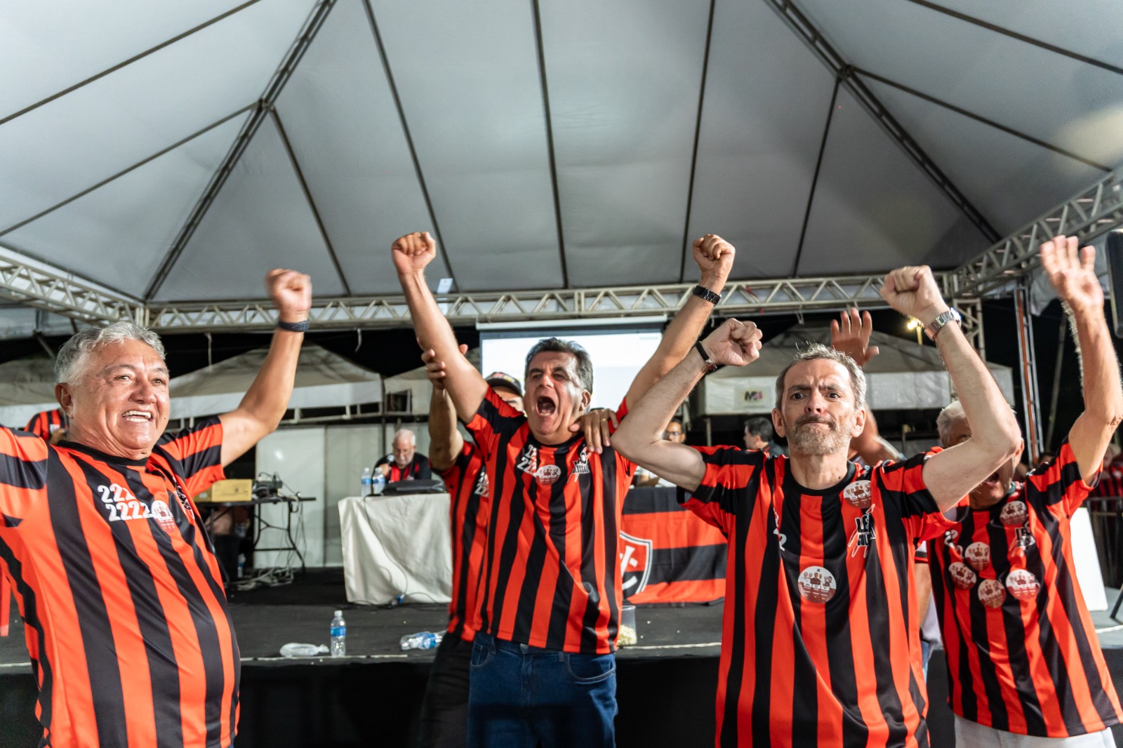 Imagem do post Fábio Mota é reeleito presidente do Vitória