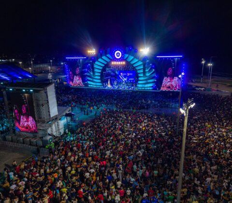 Imagem do post Prefeitura leva 800 idosos para show de Roberto Carlos