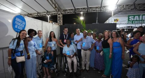 Imagem do post Bruno Reis celebra sucesso de show de Roberto Carlos em Salvador