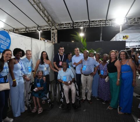 Imagem do post Bruno Reis celebra sucesso de show de Roberto Carlos em Salvador