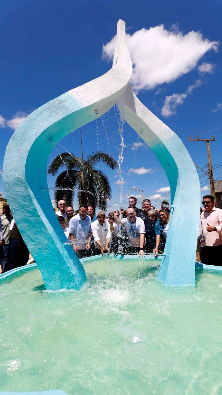 Governo entrega sistema de água no Sudoeste baiano