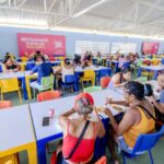 Trabalhadores do Festival Virada Salvador recebem almoço gratuito