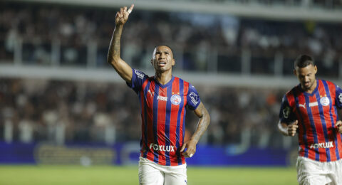 Imagem do post Bahia vence Corinthians de virada na estreia do Brasileirão