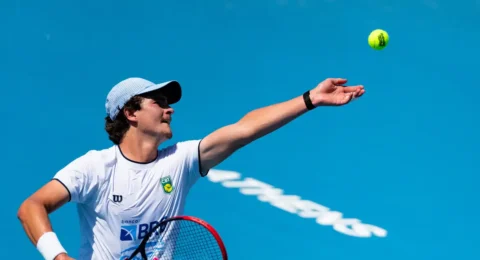 Imagem do post João Fonseca desiste do ATP 250 de Adelaide por dores lombares