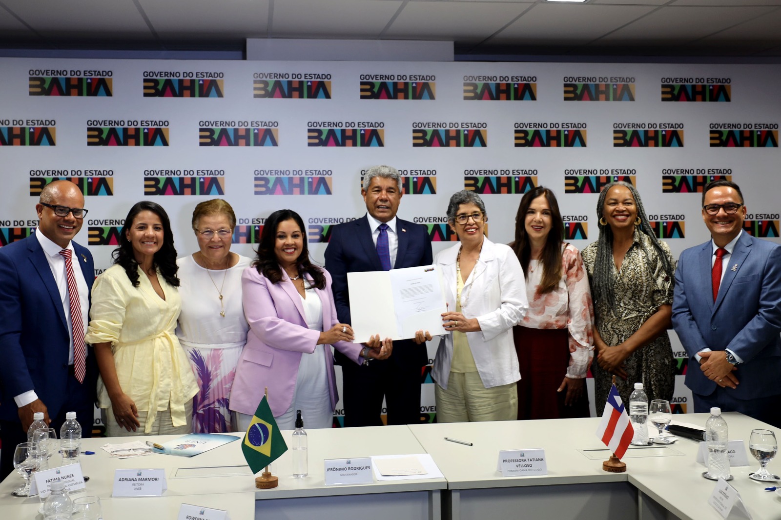 Adriana Marmori toma posse para novo mandato na Uneb