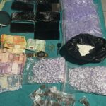 PM liberta reféns e prende sete suspeitos com drogas em Paripe