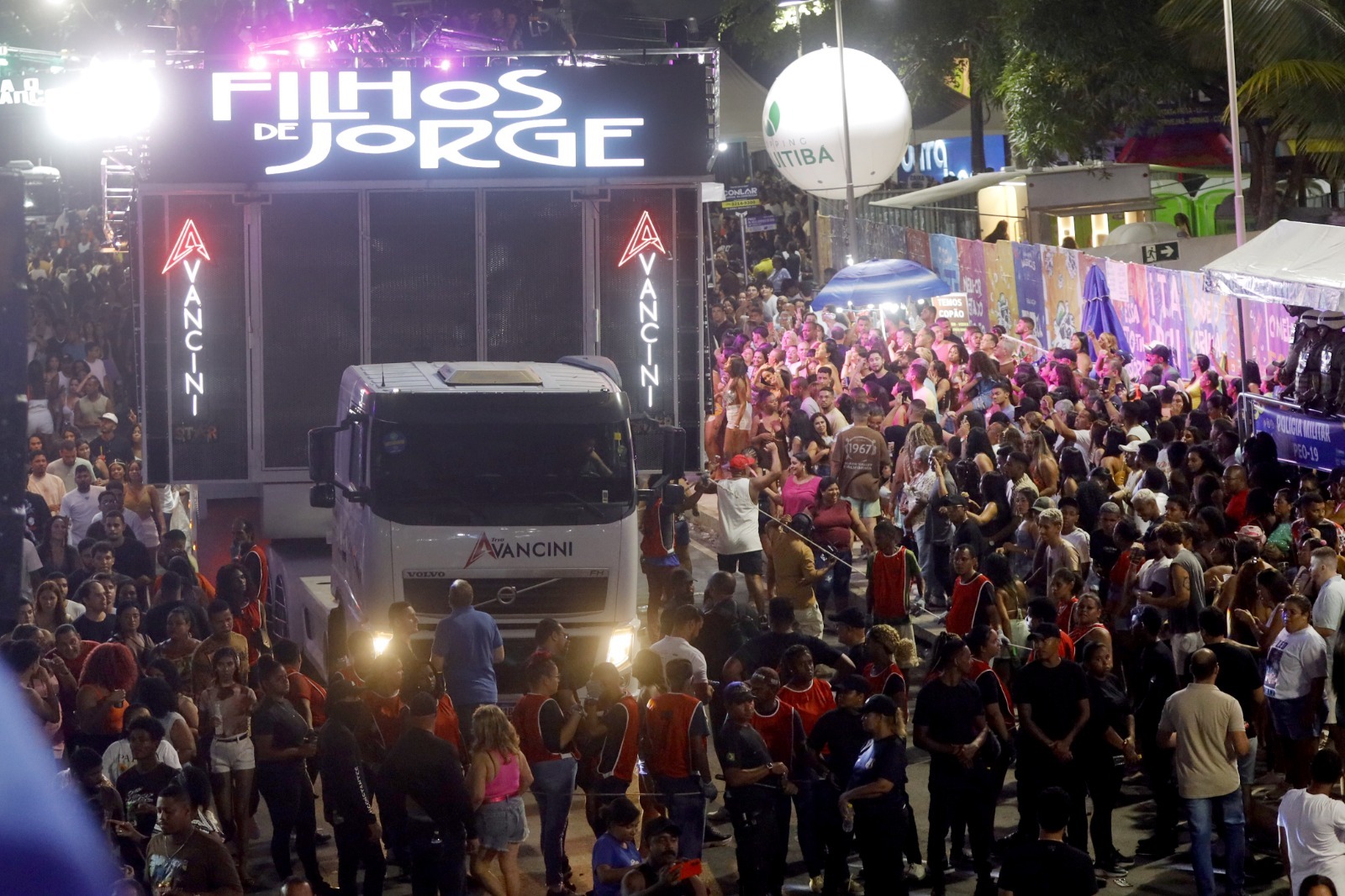 Governador participa da abertura do Carnaval antecipado de Itabuna