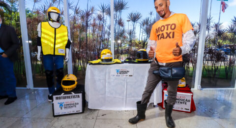 Imagem do post Jerônimo Rodrigues certifica profissionais do Projeto Condução Decente nesta terça