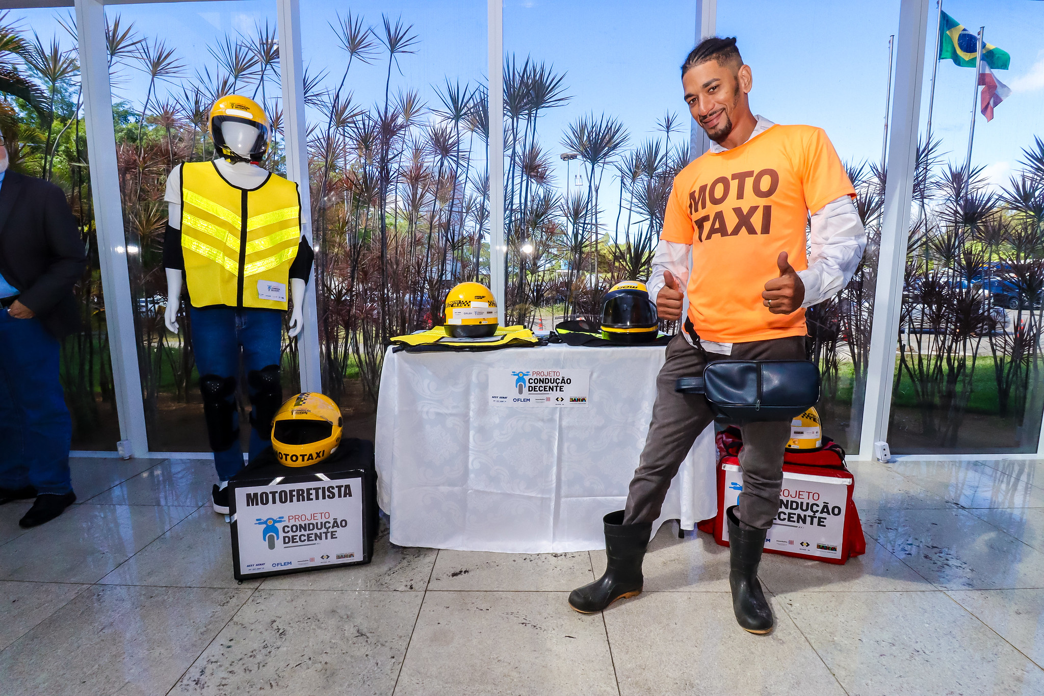 Jerônimo Rodrigues certifica profissionais do Projeto Condução Decente nesta terça