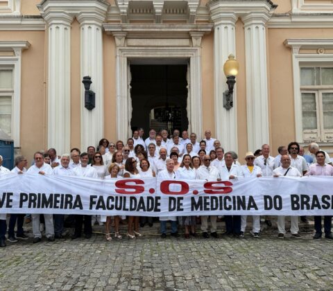 Imagem do post Cezar Leite defende restauração da Faculdade de Medicina da Bahia